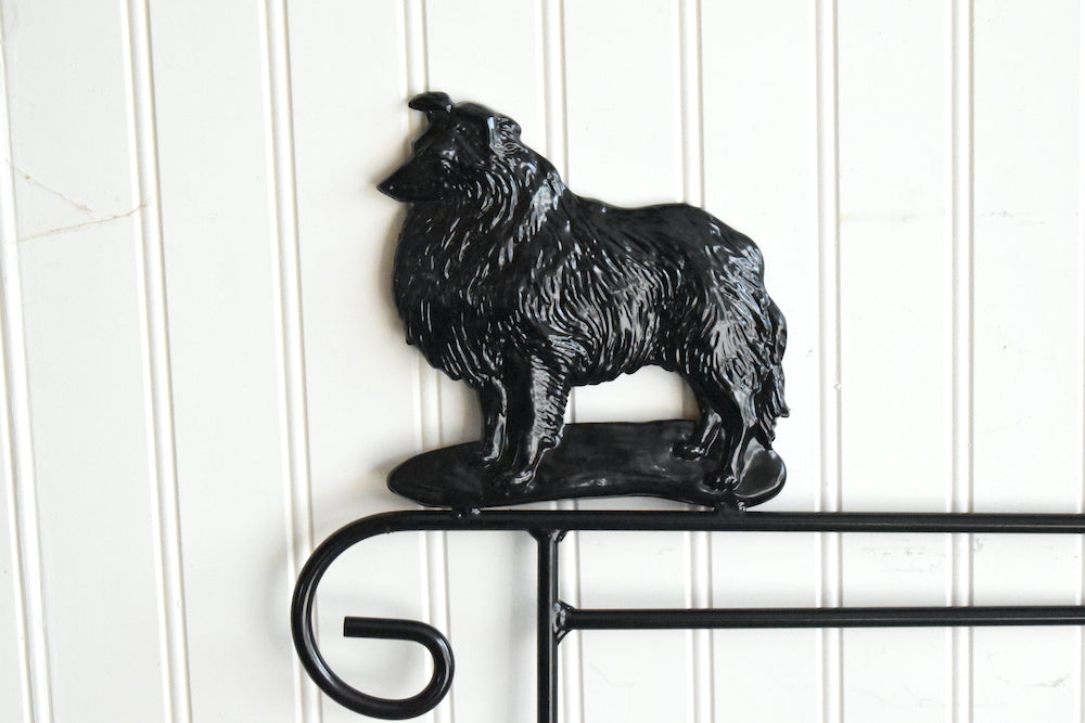 Small Garden Flag Holder With Collie Dog Cutout Design