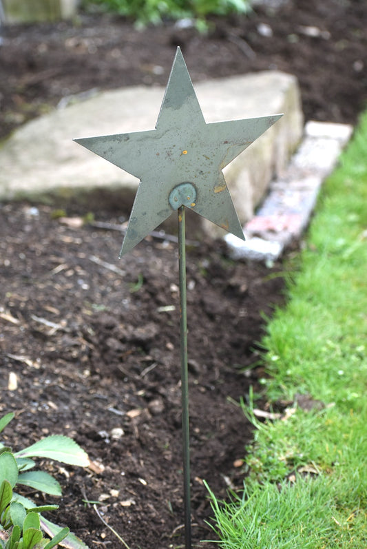 Rusted Silver Star Cutout on Stake